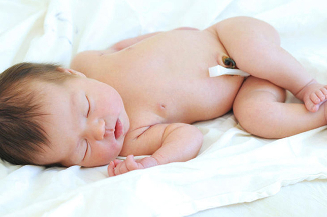 6 tuyệt chiêu chăm sóc trẻ sơ sinh một tháng tuổi