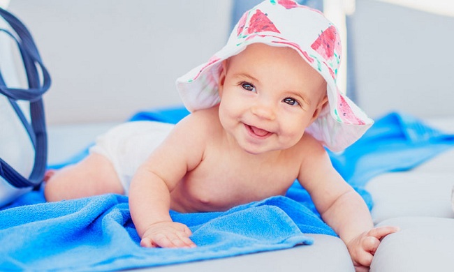 Cách chăm sóc trẻ sơ sinh trong mùa hè để phòng tránh mọi bệnh dịch (2)