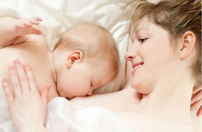 Nên cho trẻ sơ sinh bú mỗi cữ trong bao lâu là tốt nhất? (2)